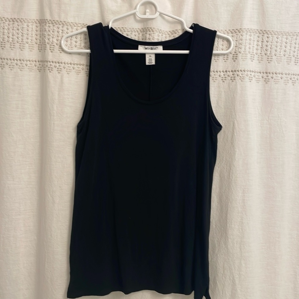 White House Black Market Scoop Foundation Tank - Size XS - Black